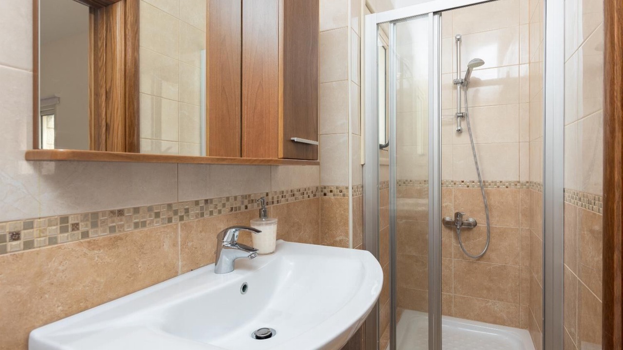 Photo of Bathroom in Droushia