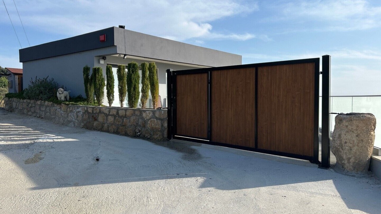 Photo of Outdoor in Tremithousa