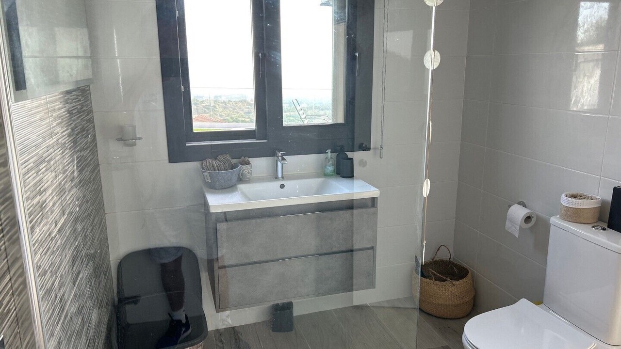 Photo of Bathroom in Tremithousa