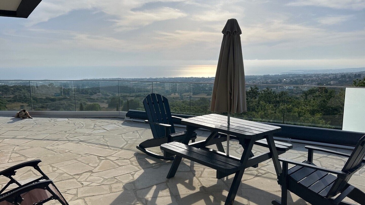 Photo of Patio Balcony in Tremithousa