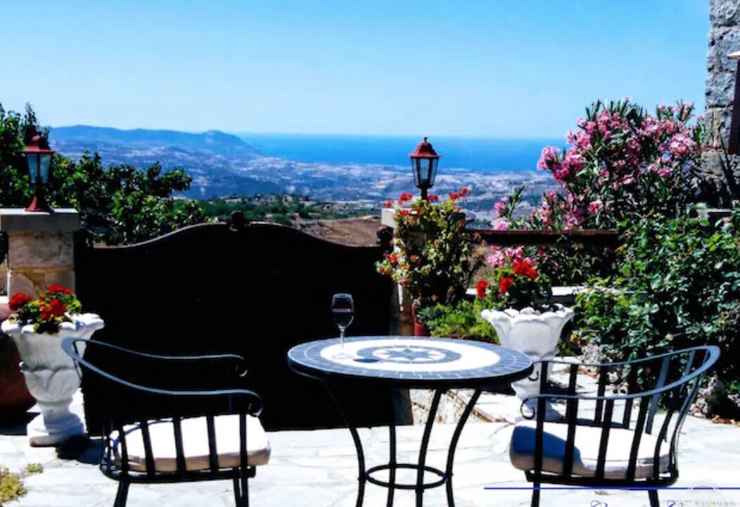 Photo of Outdoor in Lasa