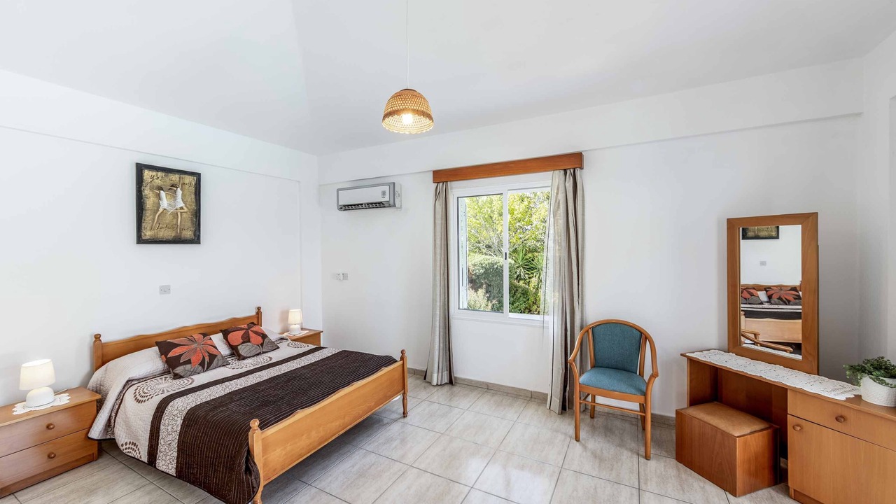Photo of Bedroom in Latchi