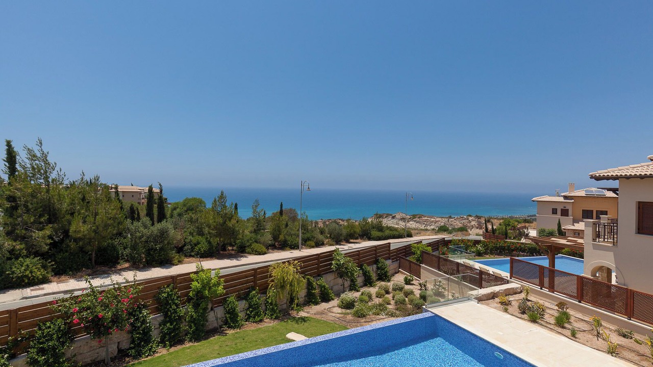 Photo of Bedroom in Aphrodite Hills