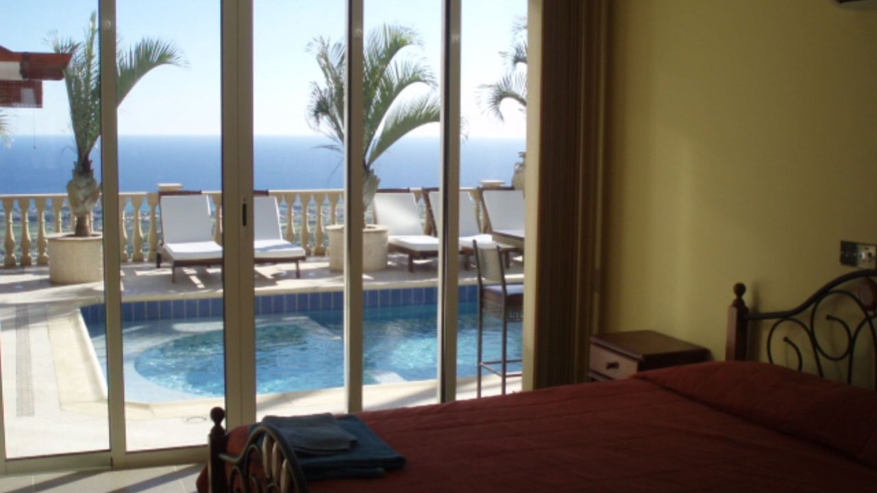 Photo of Bedroom in Peyia Town