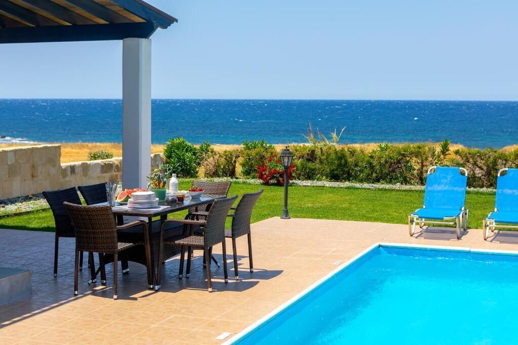 Photo of Outdoor in Pomos