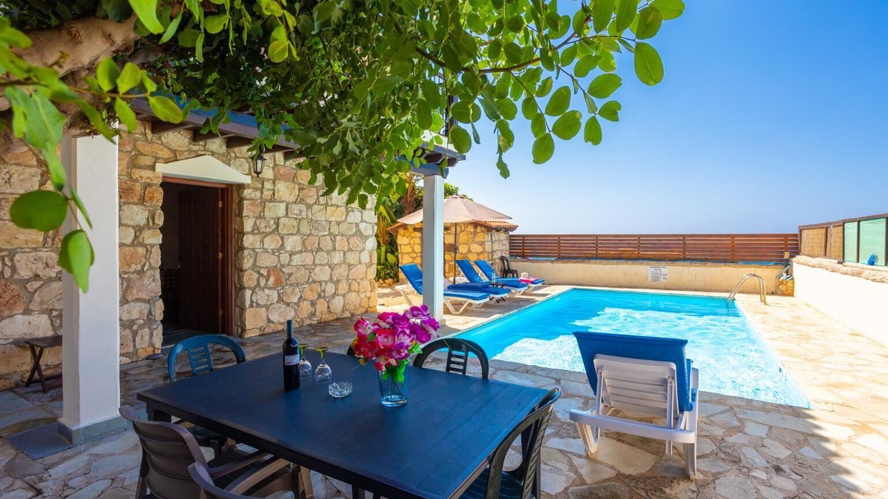 Photo of Others in Pomos