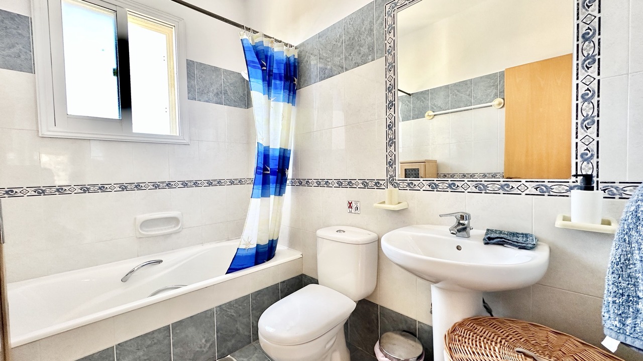 Photo of Bathroom in Universal