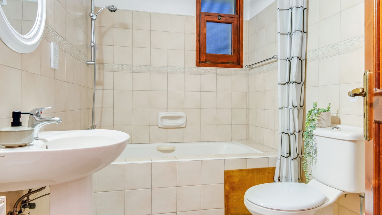 Photo of Bathroom in Peristerona