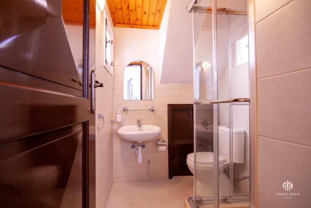 Photo of Bathroom in Vouni