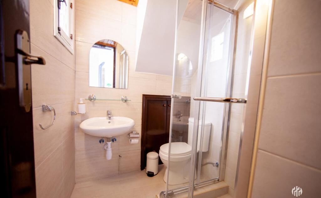 Photo of Bathroom in Vouni