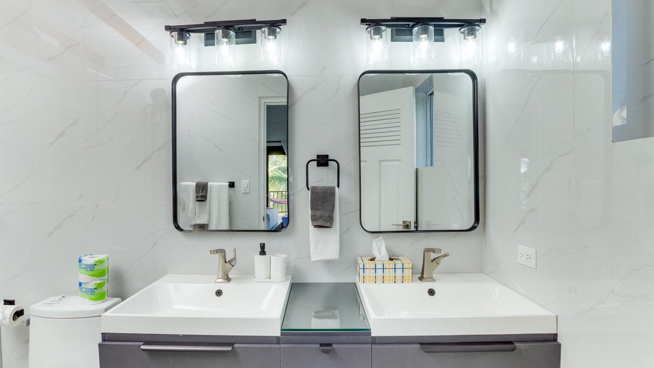 Photo of Bathroom in Placencia