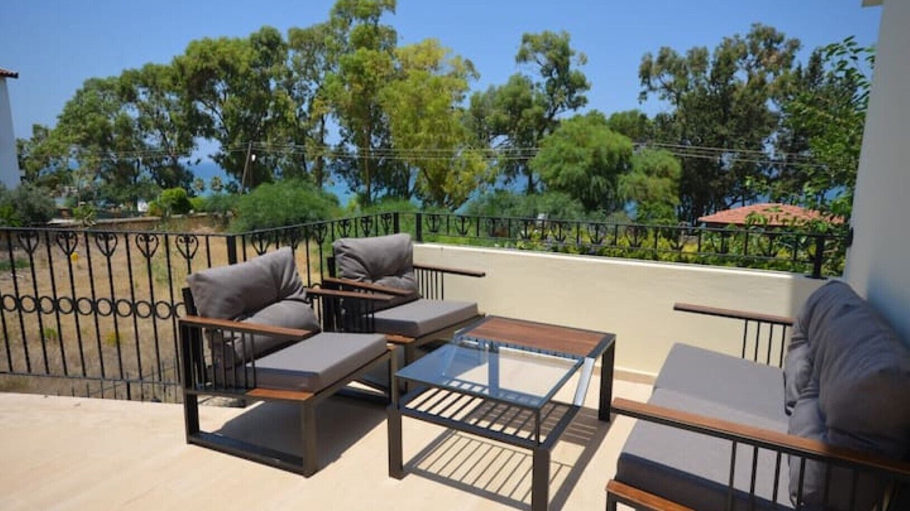 Photo of Patio Balcony in Karavas