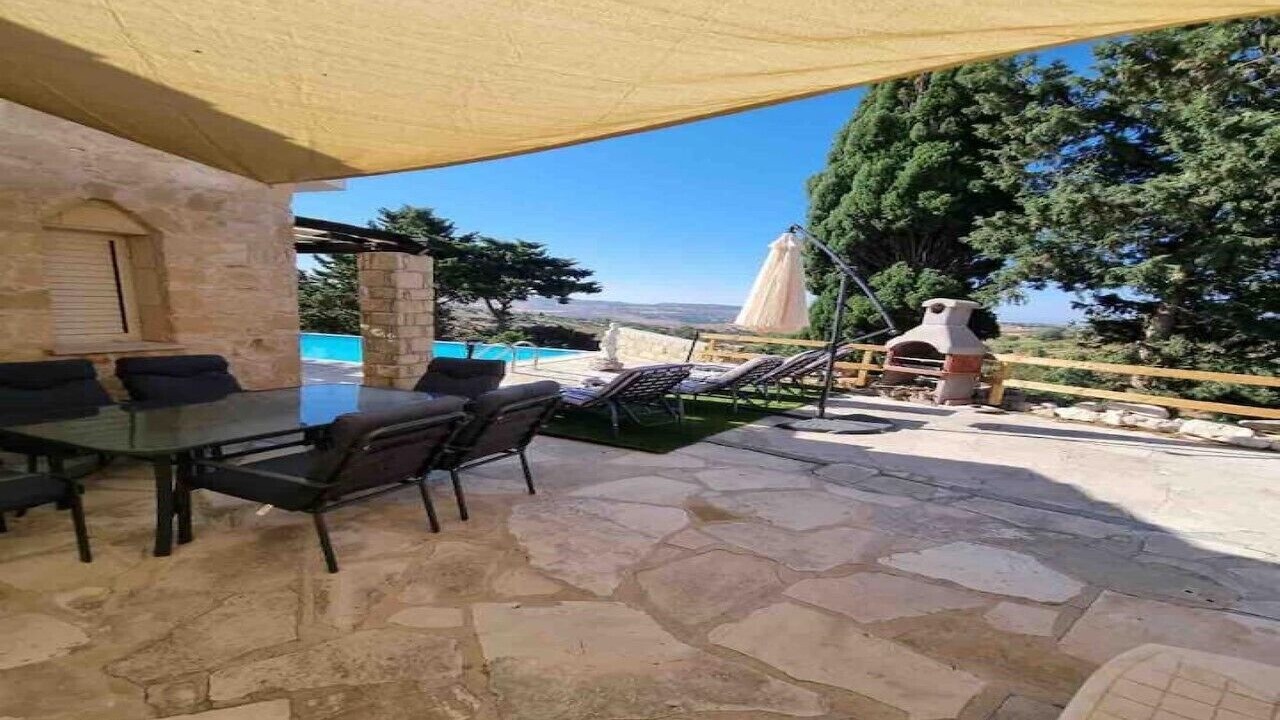 Photo of Outdoor in Ineia