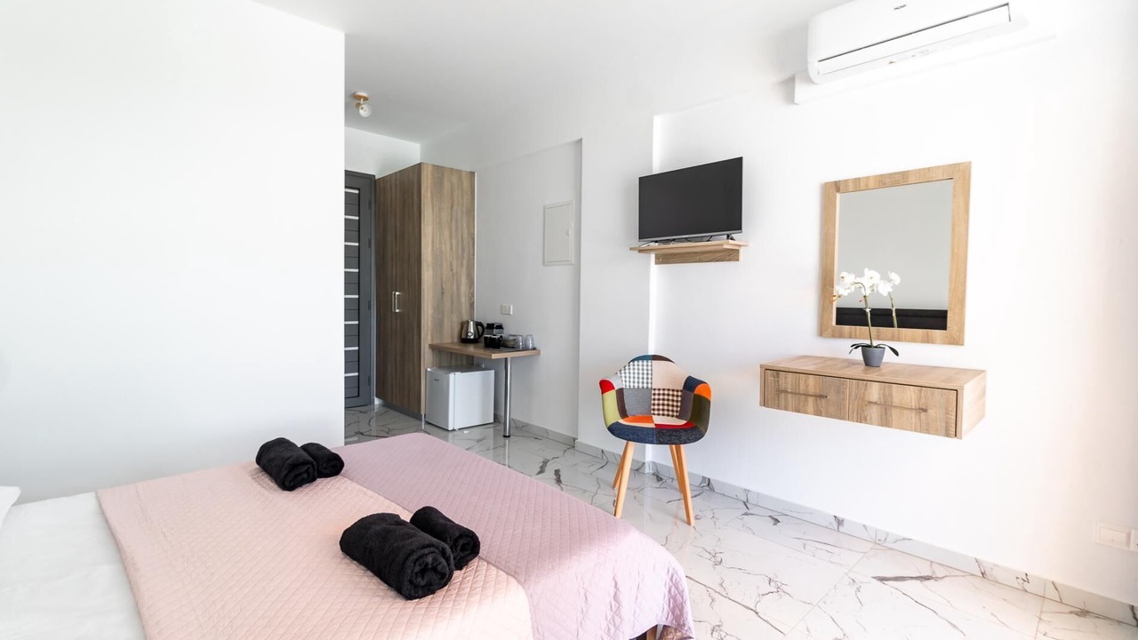 Photo of Bedroom in Peyia Town