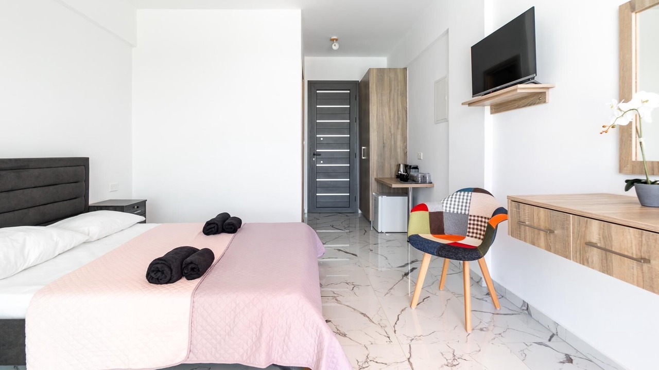 Photo of Bedroom in Peyia Town