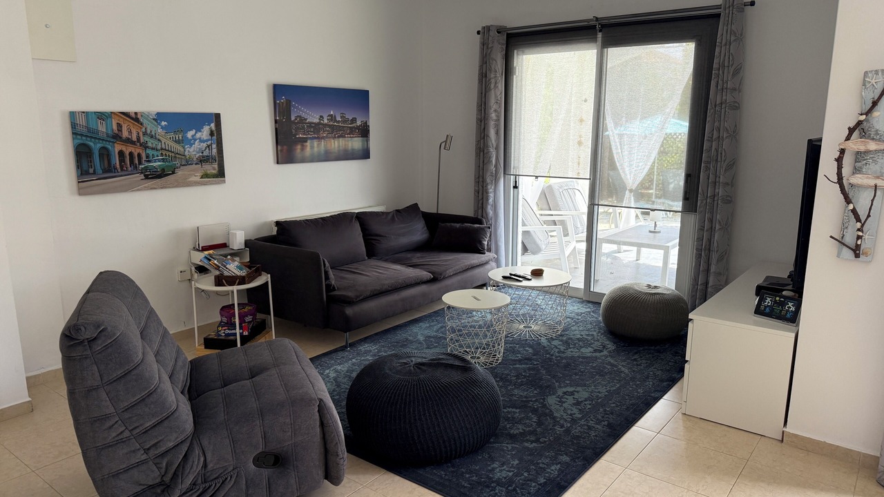 Photo of Livingroom in Peyia Town