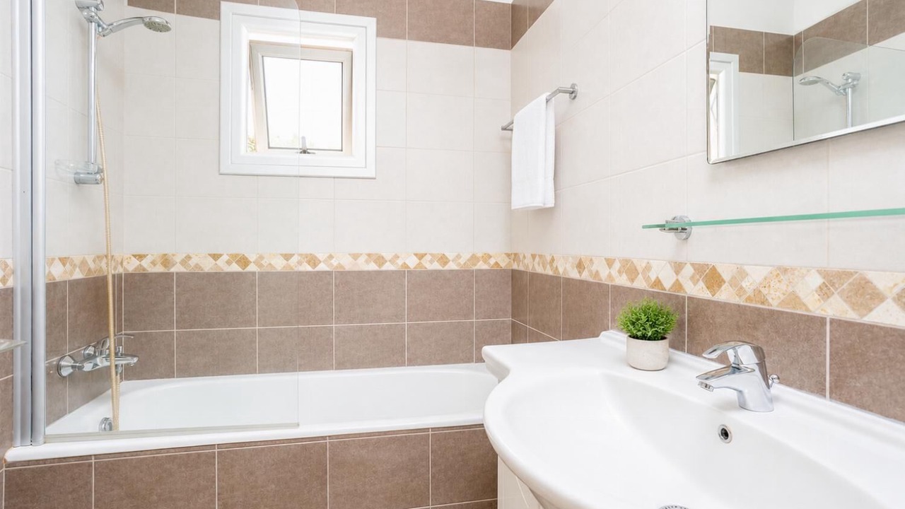 Photo of Bathroom in Pernera