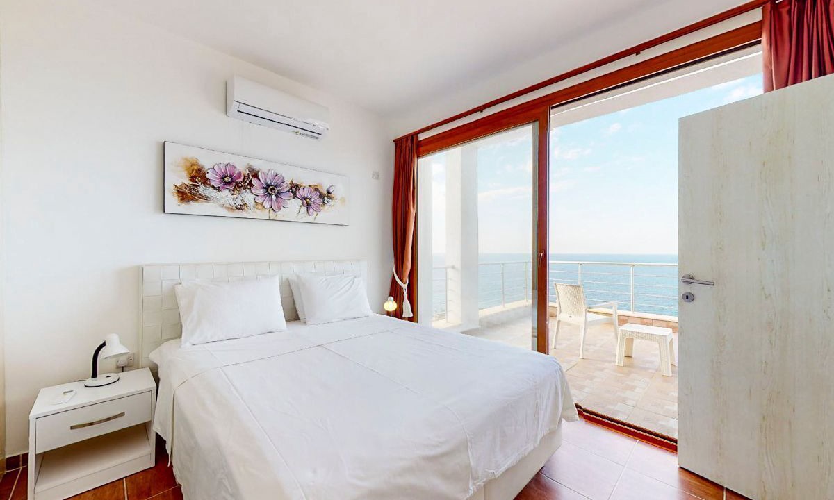 Photo of Bedroom in Esentepe