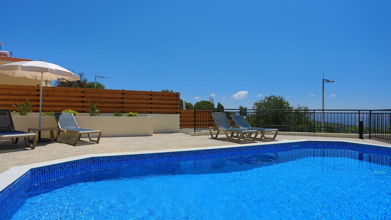 Photo of Outdoor in Meladeia