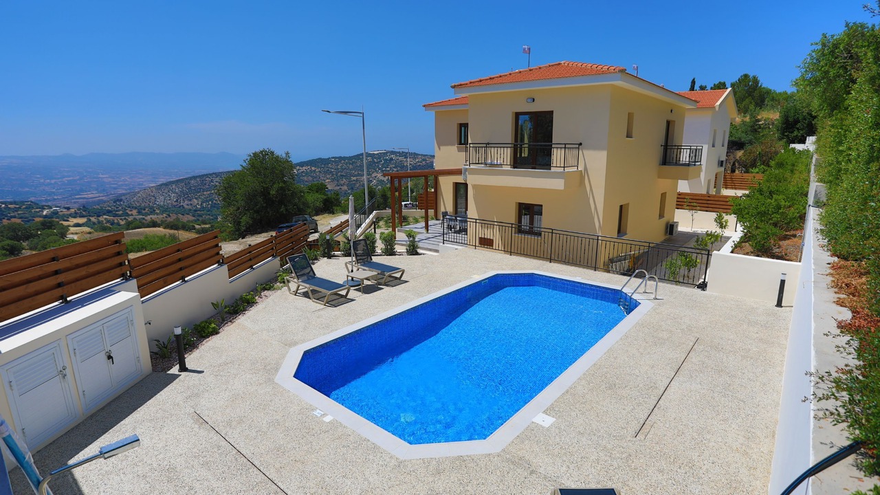 Photo of Outdoor in Meladeia