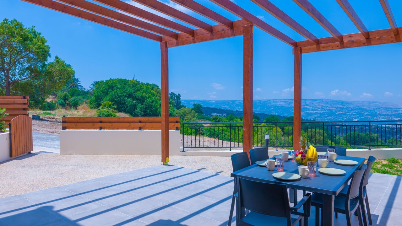 Photo of Outdoor in Meladeia