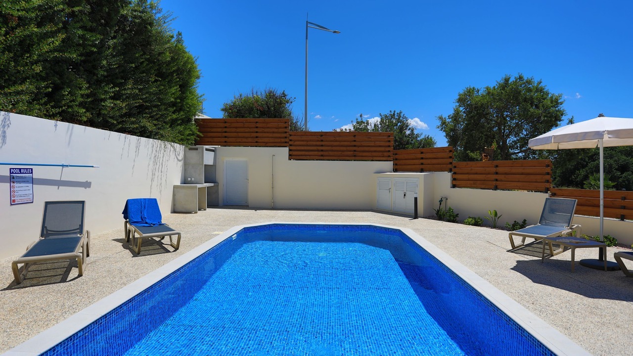 Photo of Outdoor in Meladeia