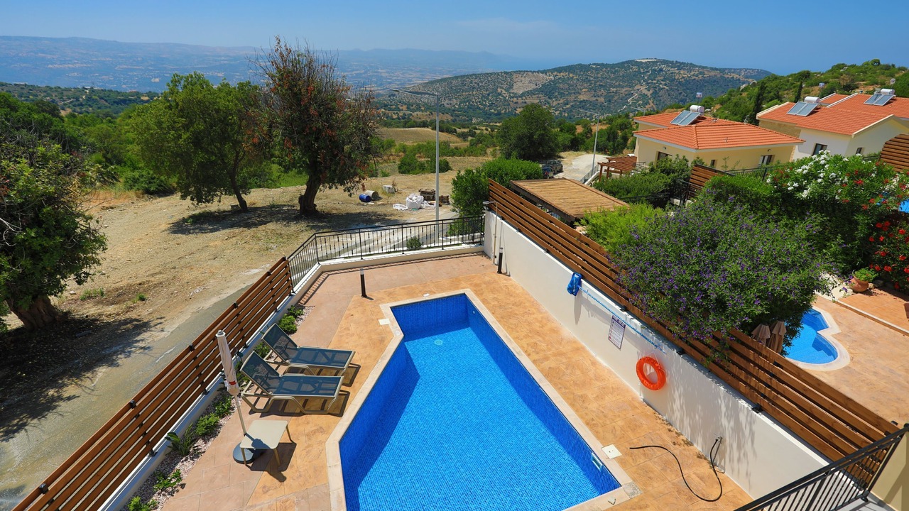 Photo of Outdoor in Meladeia