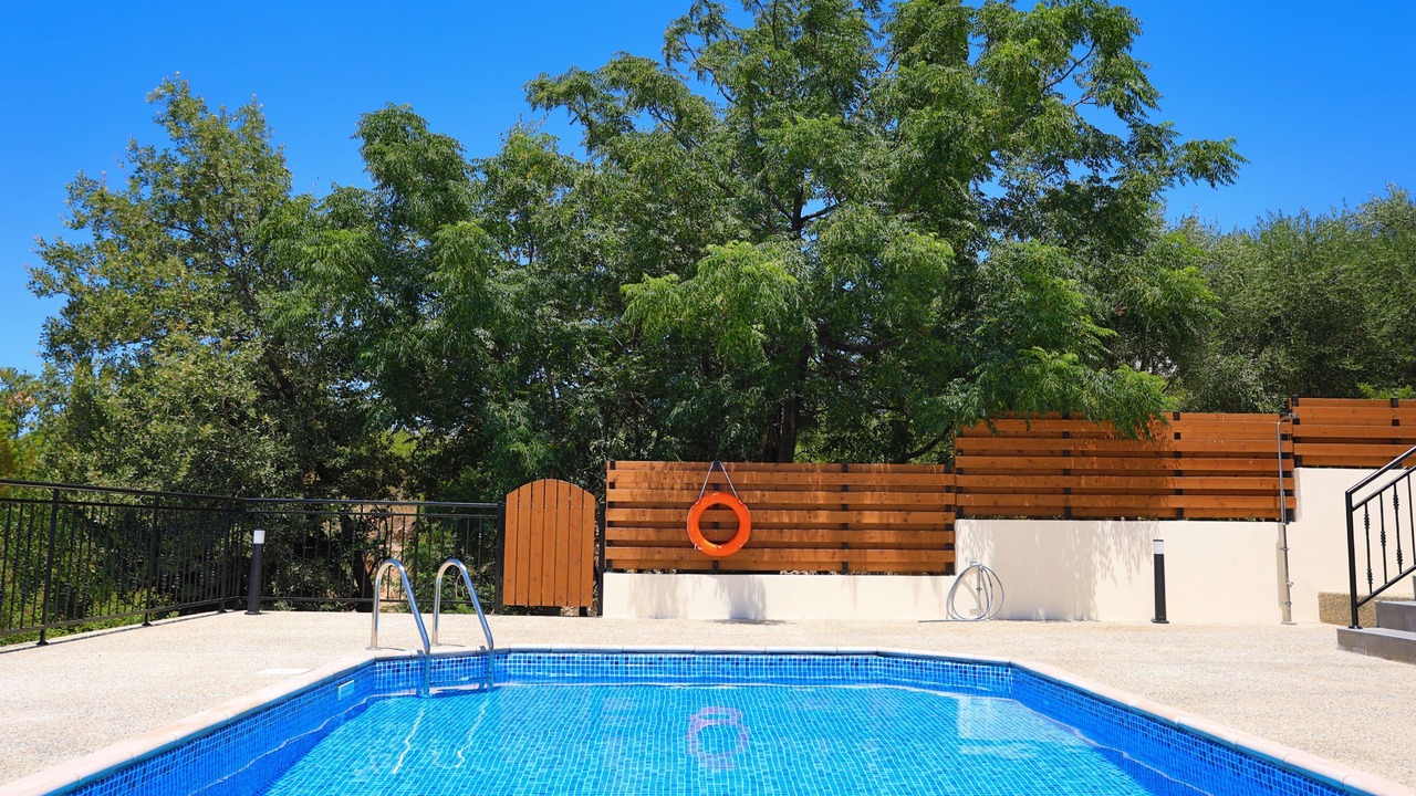 Photo of Outdoor in Meladeia
