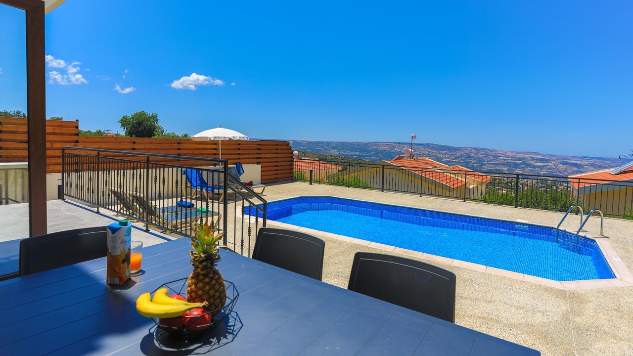 Photo of Outdoor in Meladeia