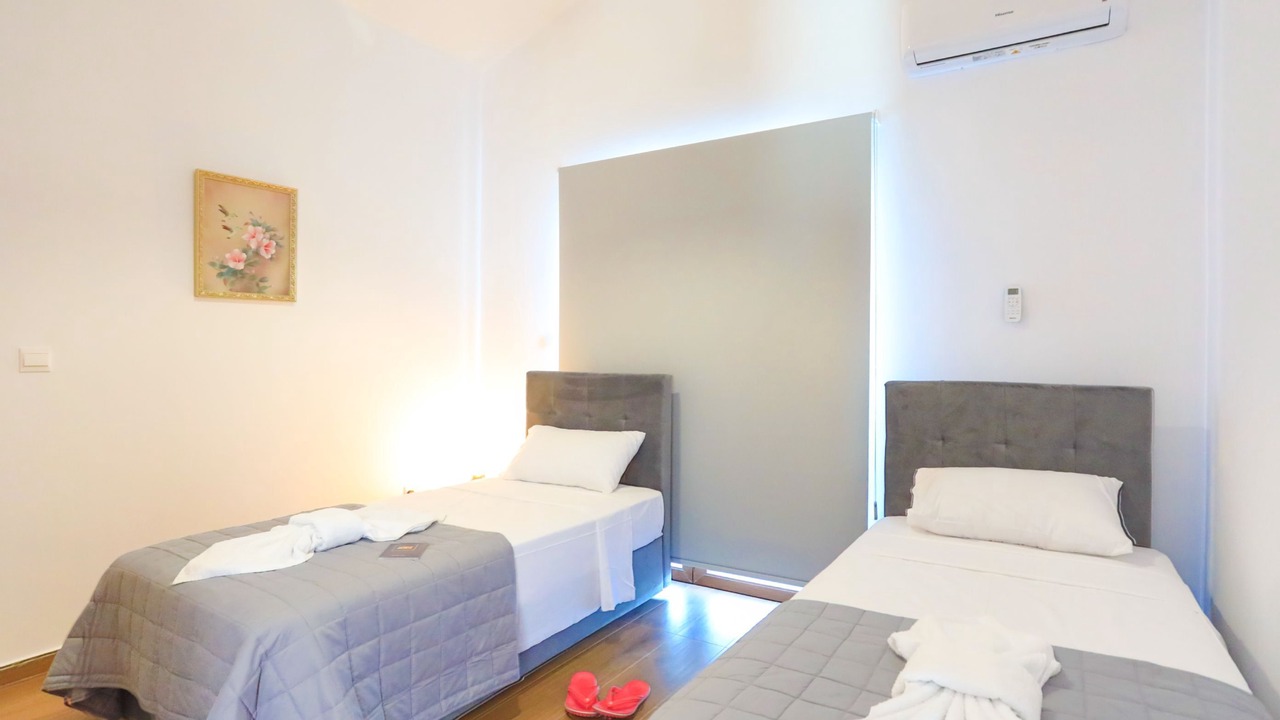 Photo of Bedroom in Meladeia