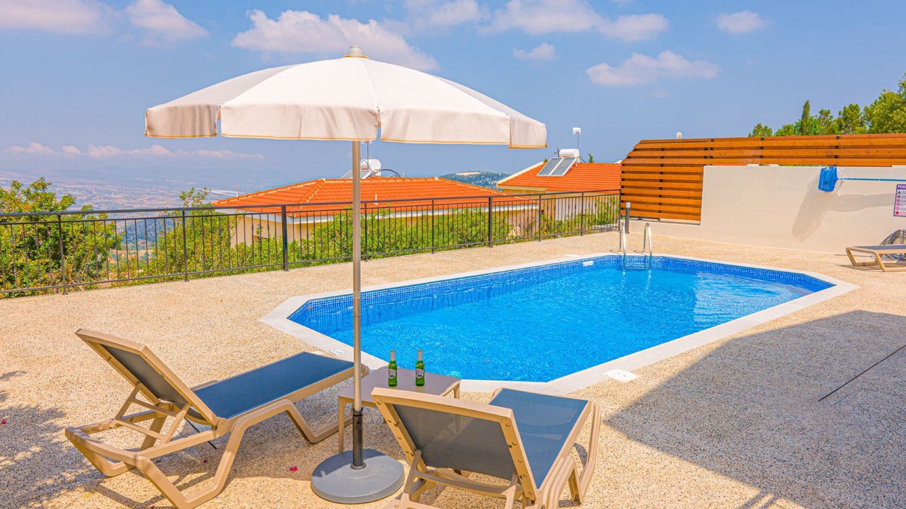 Photo of Outdoor in Meladeia