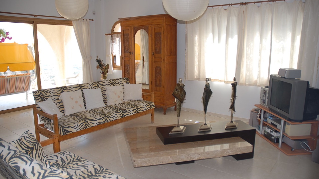 Photo of Livingroom in Peyia Town