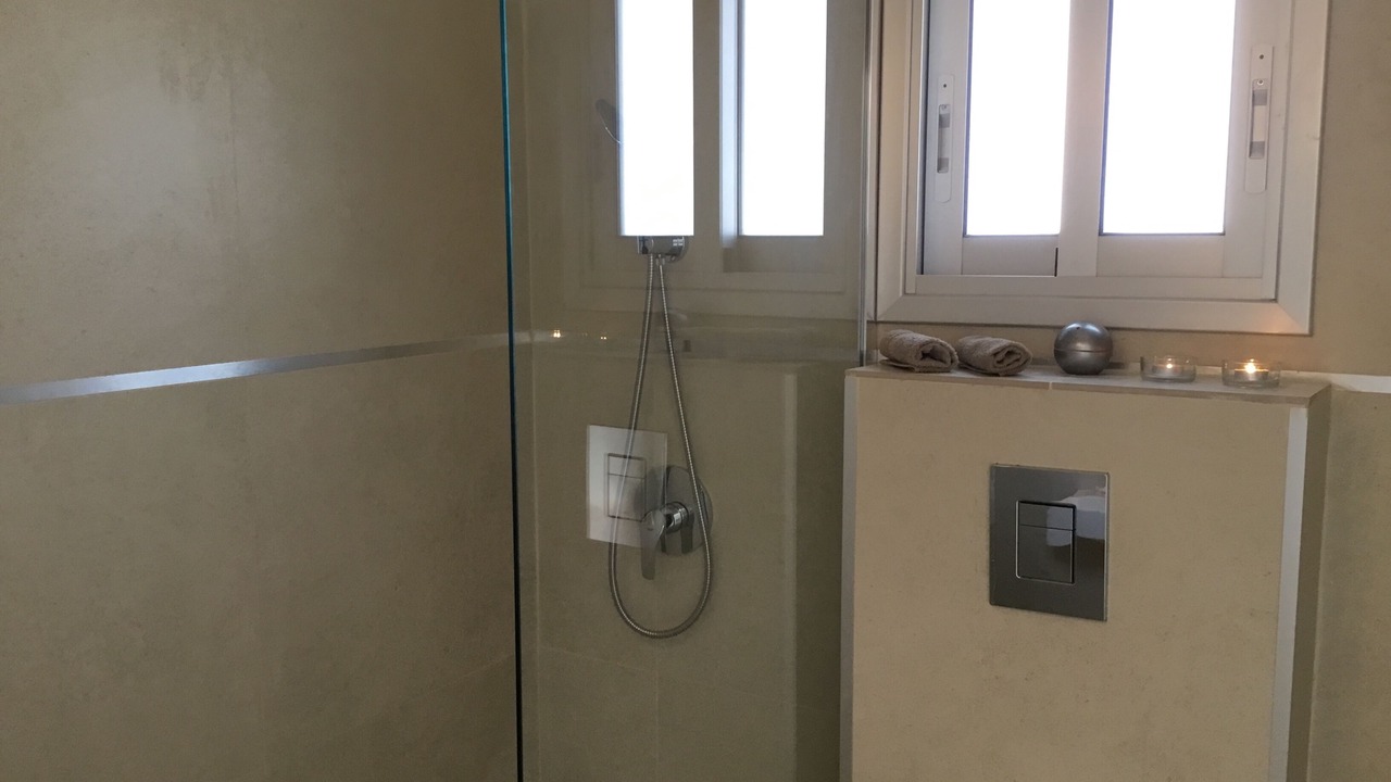 Photo of Bathroom in Neapolis