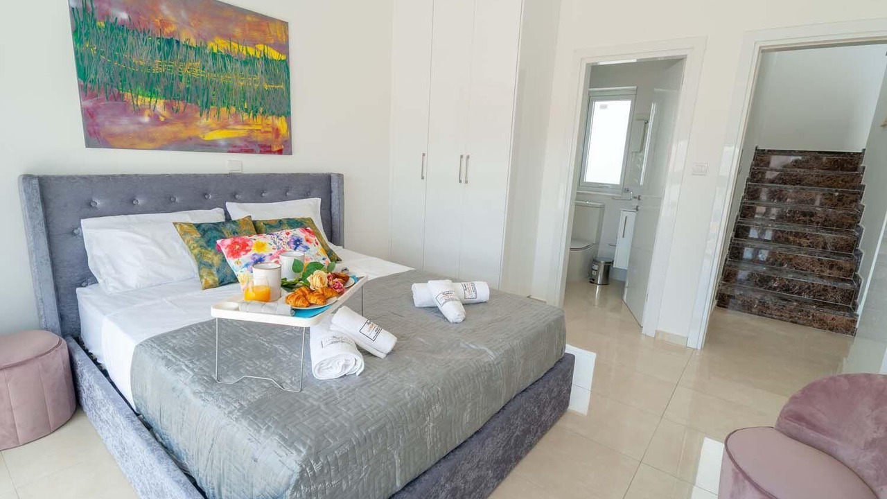Photo of Bedroom in Peyia Town