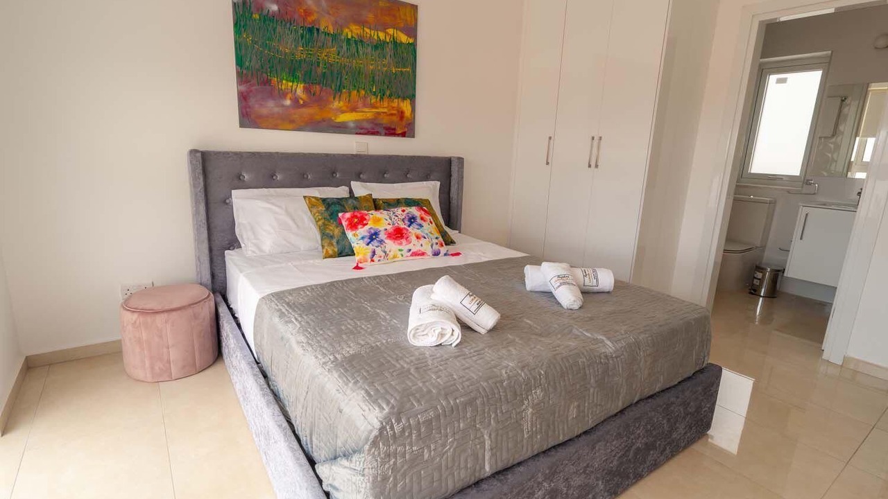 Photo of Bedroom in Peyia Town