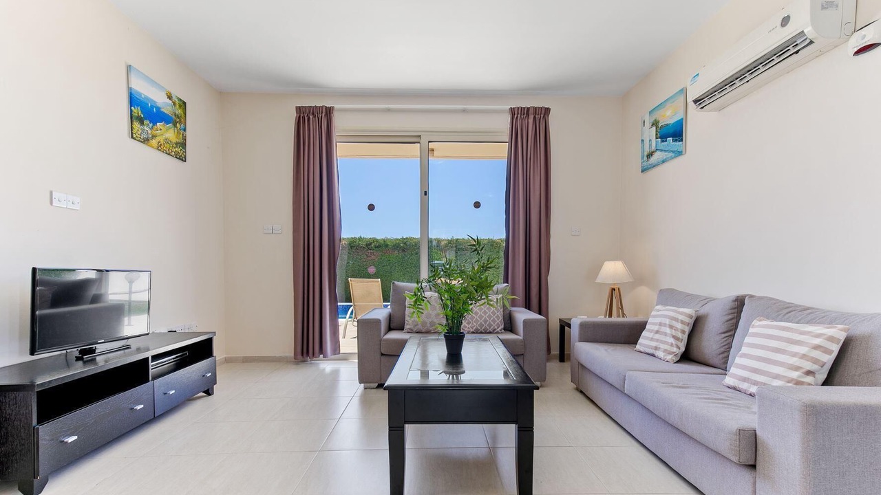 Photo of Livingroom in Pegeia