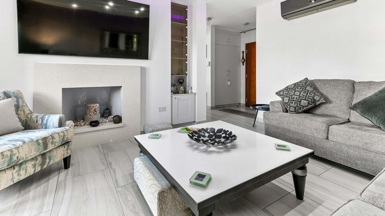 Photo of Livingroom in Aphrodite Hills