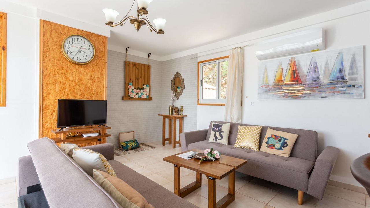 Photo of Bedroom in Latchi