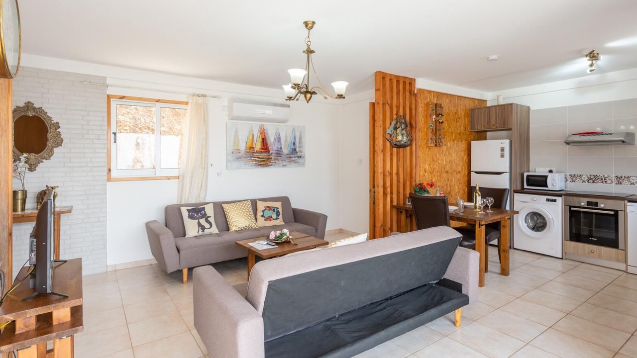Photo of Bedroom in Latchi