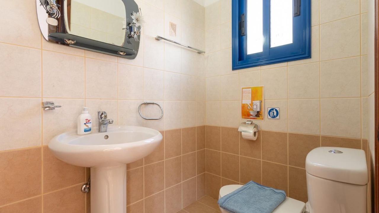 Photo of Bathroom in Polis