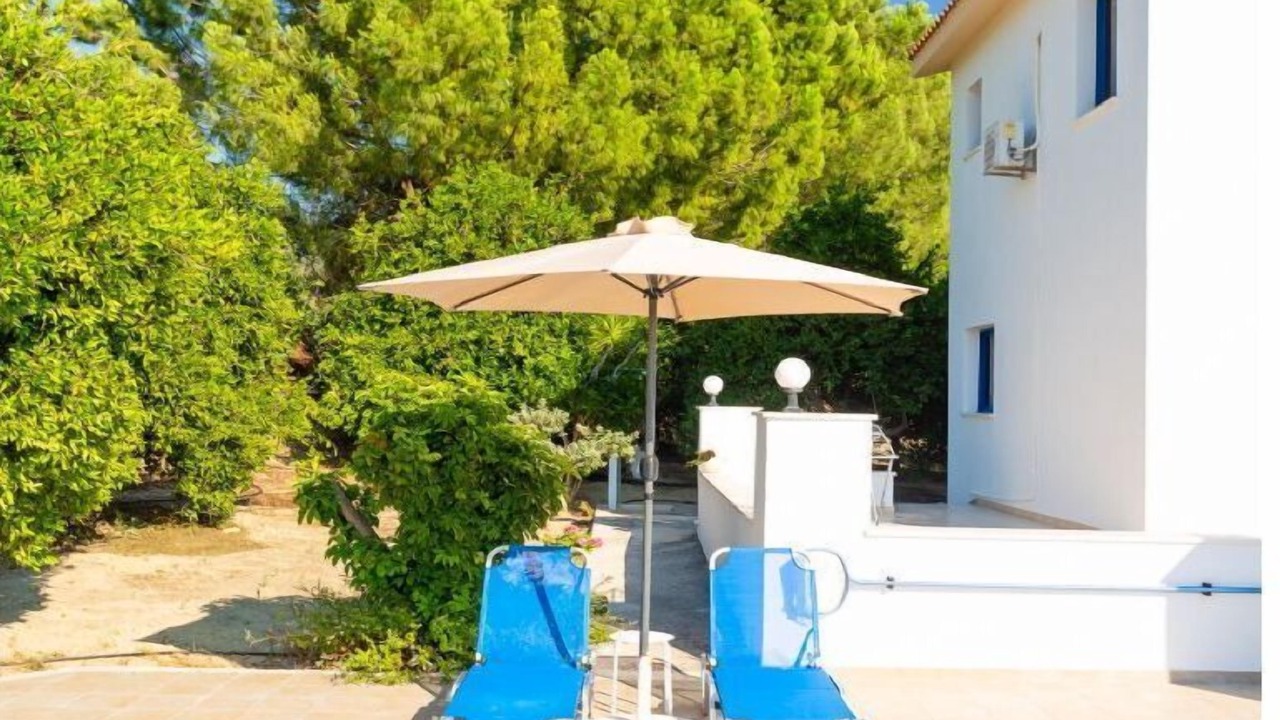 Photo of Outdoor in Polis