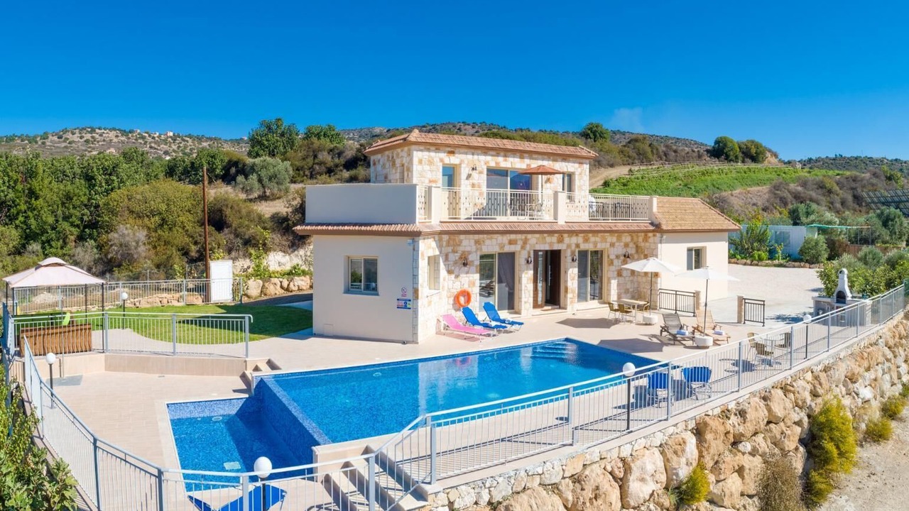 Photo of Outdoor in Pano Arodhes