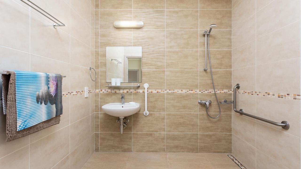 Photo of Bathroom in Pano Arodhes
