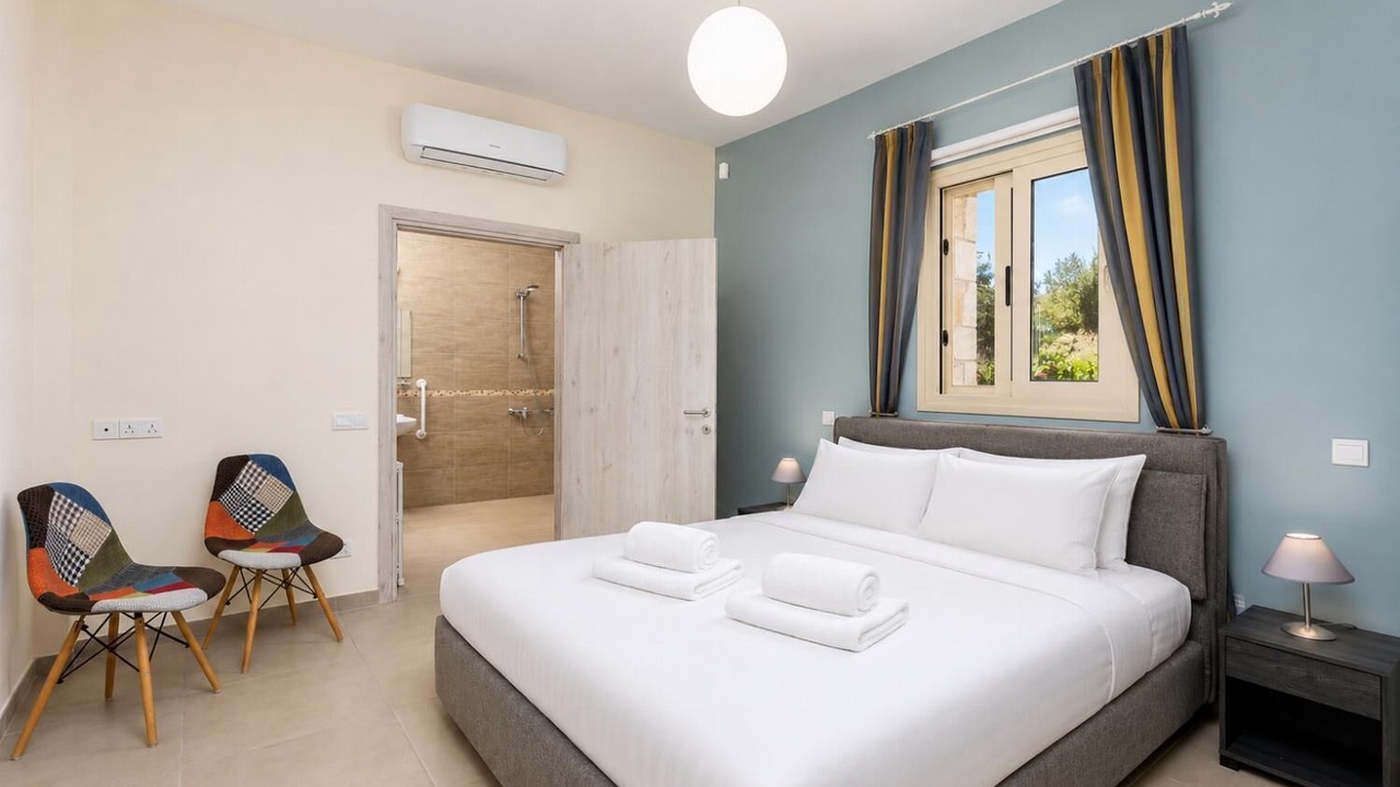 Photo of Bathroom in Pano Arodhes