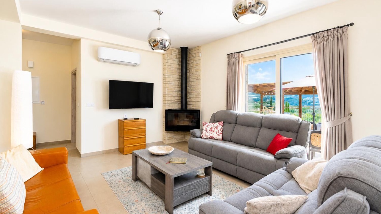 Photo of Bedroom in Pano Arodhes