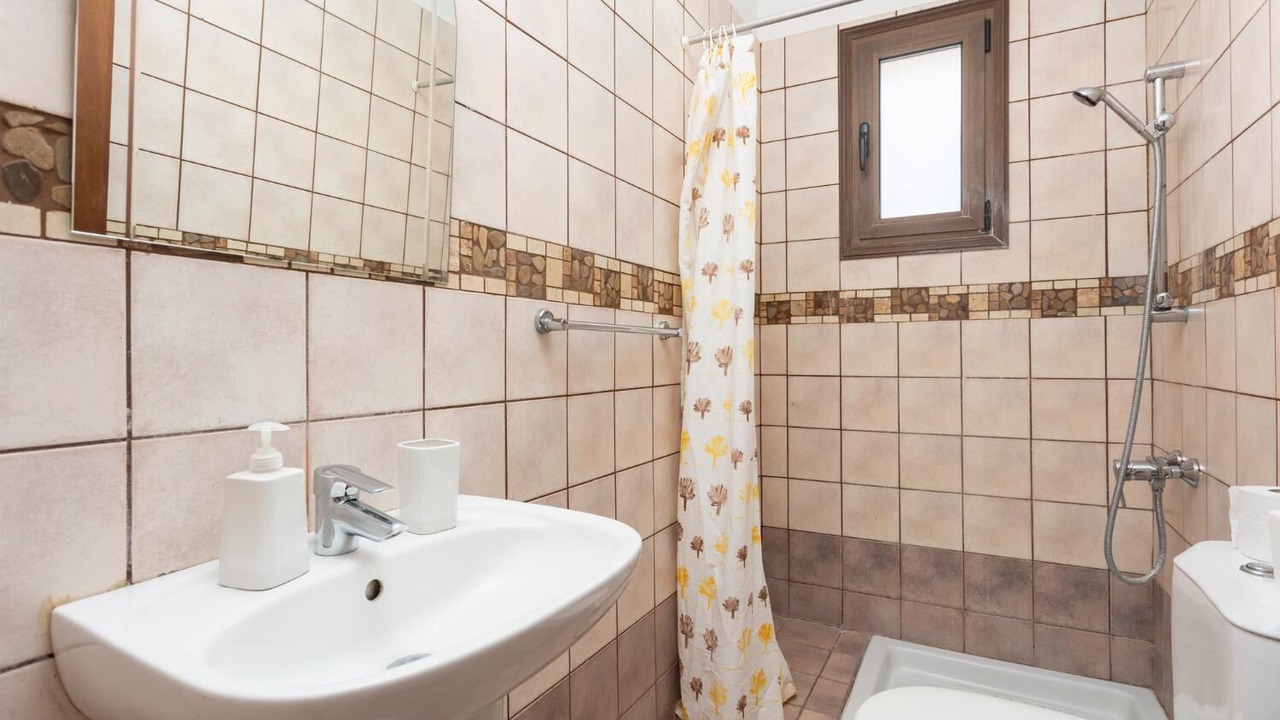 Photo of Bathroom in Peristerona
