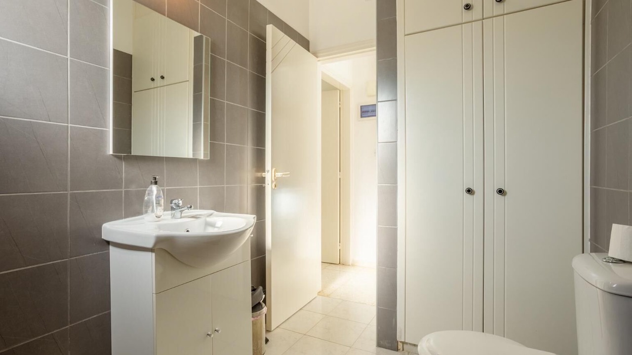 Photo of Bathroom in Polis