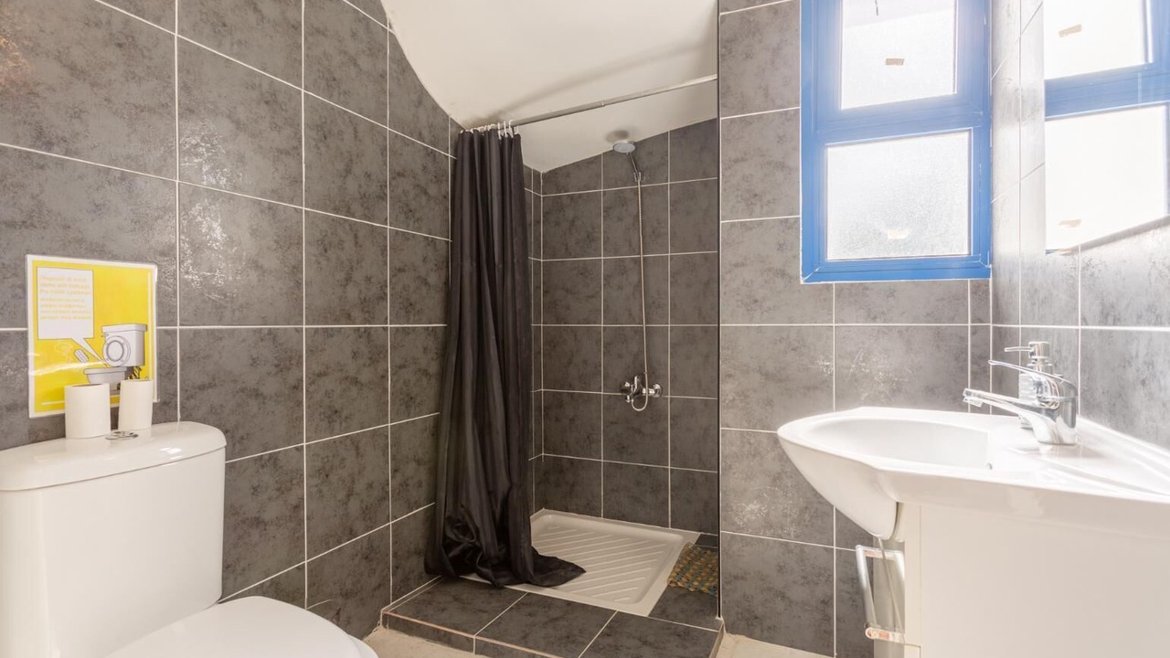 Photo of Bathroom in Polis