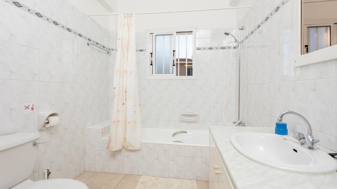Photo of Bathroom in Pegeia