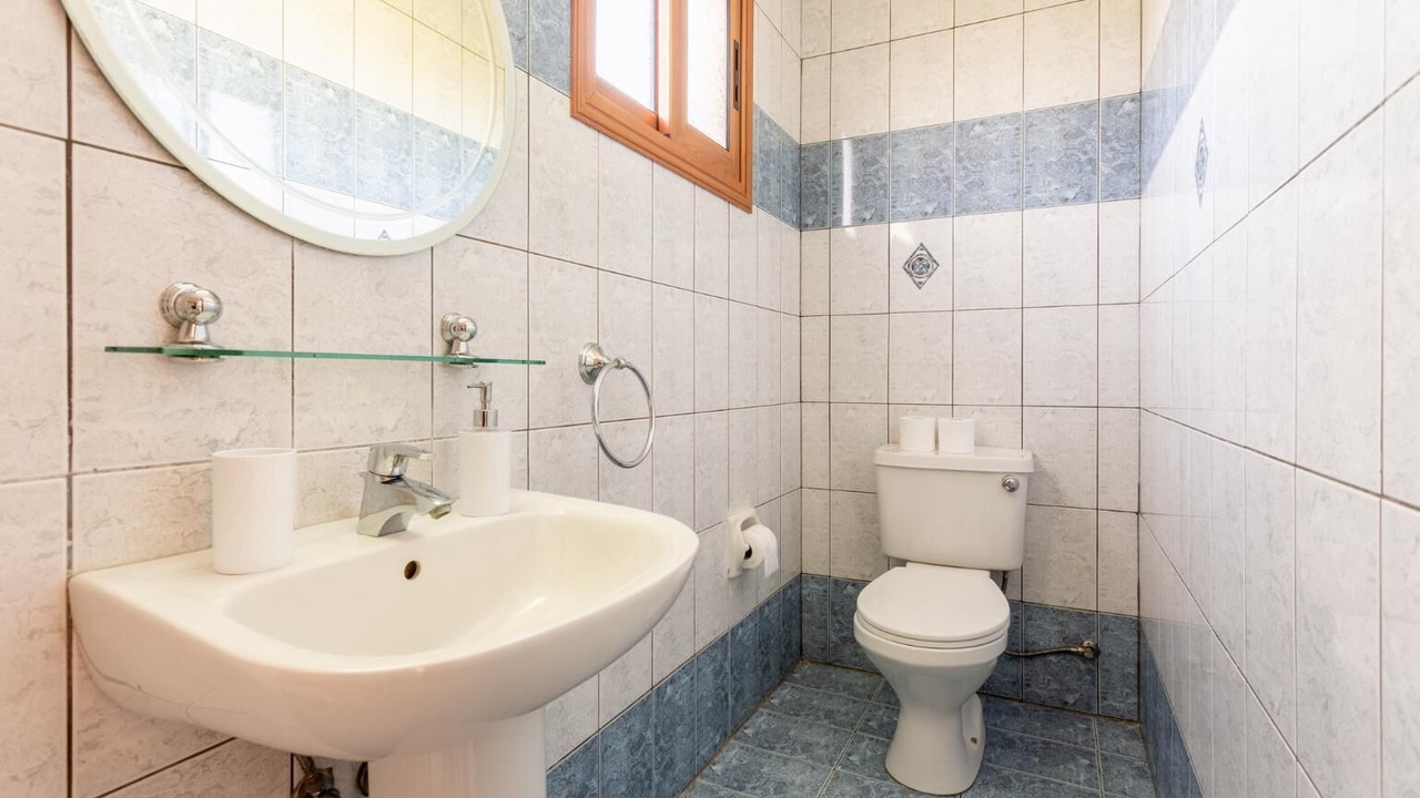 Photo of Bathroom in Nea Dimmata
